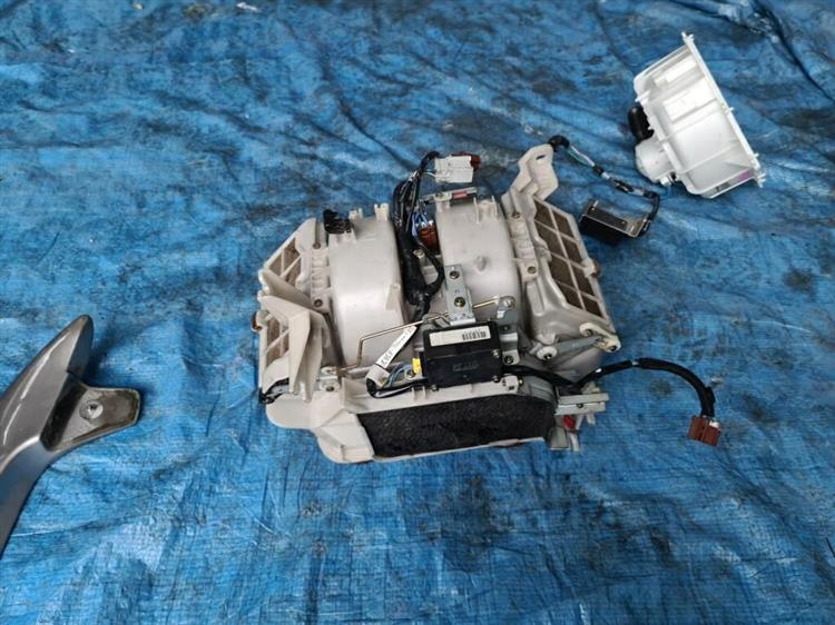 Мотор печки Хонда Легенд в Шали 206136