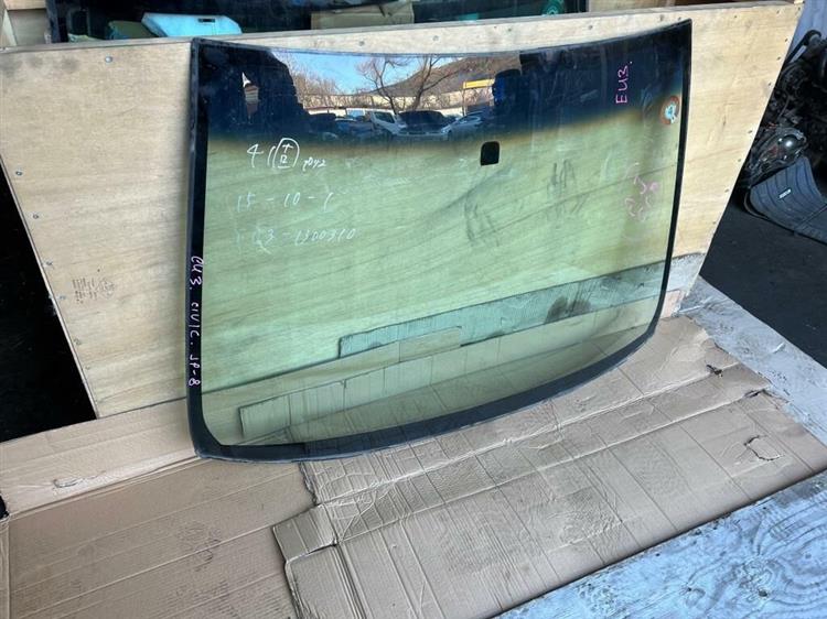 Лобовое стекло Хонда Цивик в Шали 236512